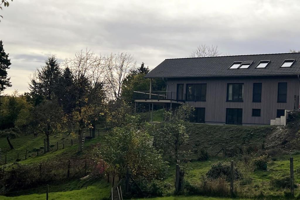 The Forest Retreat- Luxurioese Ferienwohnung Mit Privater Sauna فرملزكيرشن المظهر الخارجي الصورة